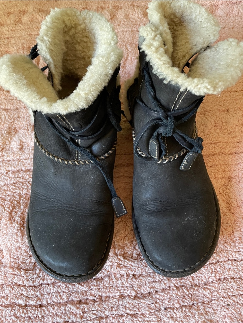 Cozy Black Shearling-Lined Winter Boots , moccasins , Ugg